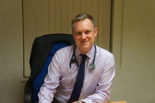 Dr Gareth Roberts